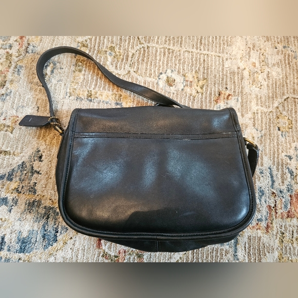 Vintage Coach classic city bag crossbody. Excellent condition! - Picture 3 of 7